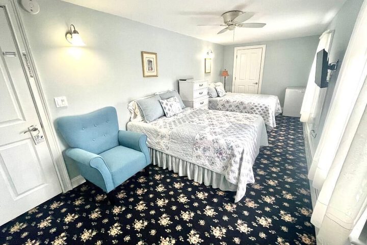 Room 8 of 27