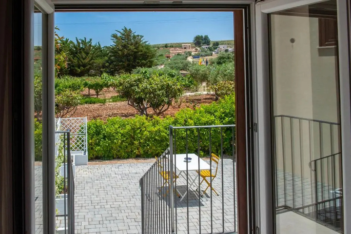 Terrace/Patio 7 of 28