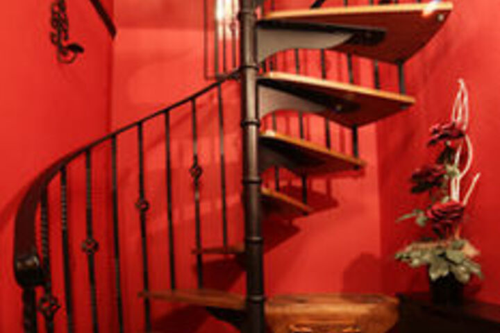 Room 35 of 48