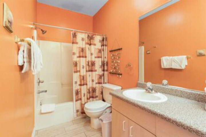 Room 8 of 41