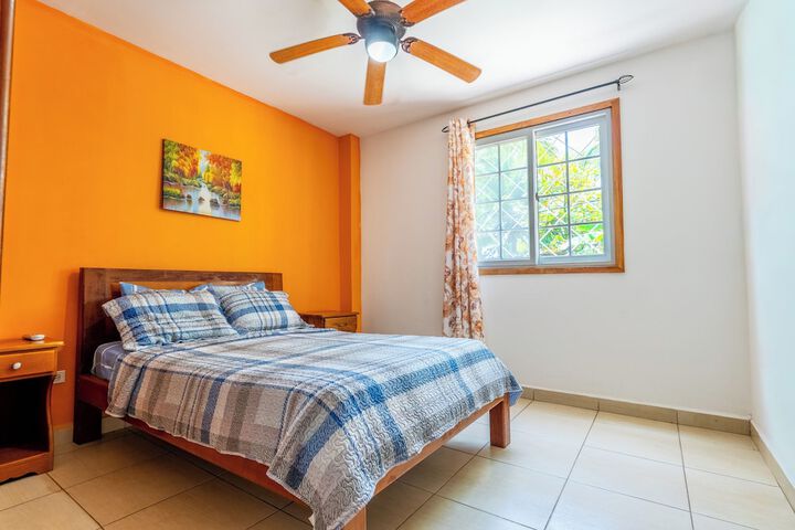 Room 8 of 35