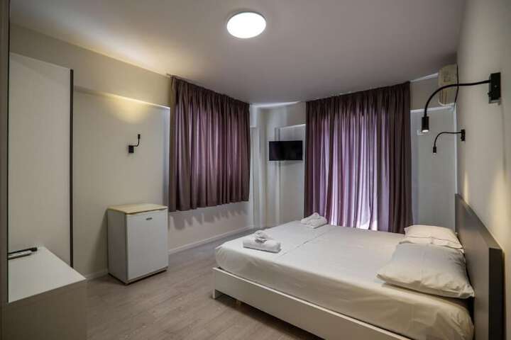 Room 13 of 44