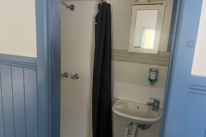 Room 27 of 51