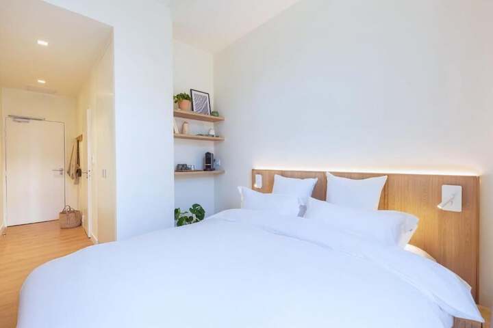 Room 3 of 45