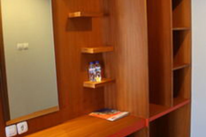 Room 13 of 15