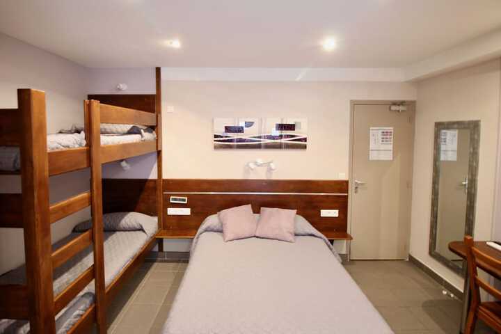 Room 12 of 71