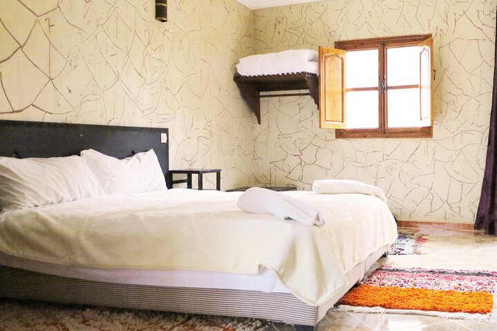Room 2 of 29
