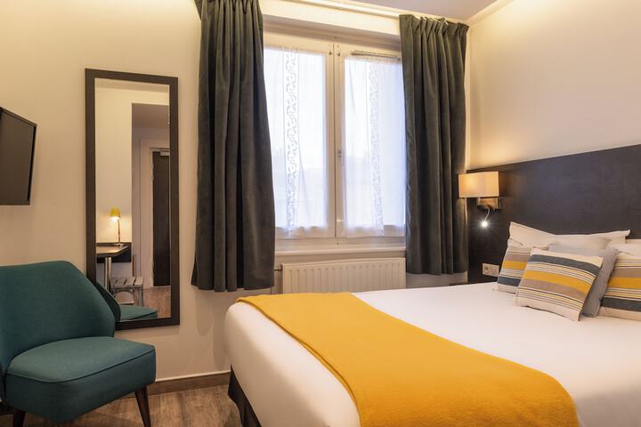 Room 44 of 67