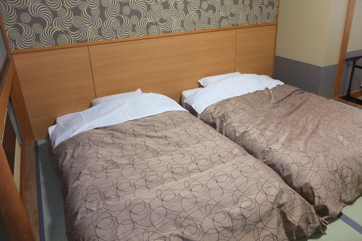 Room 26 of 65