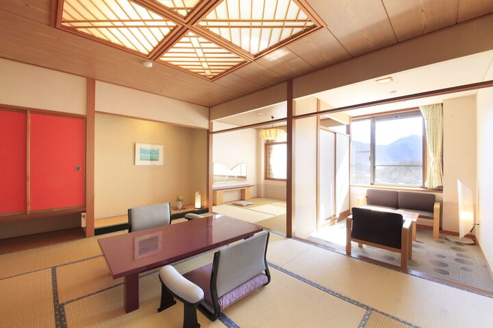 Room 7 of 35