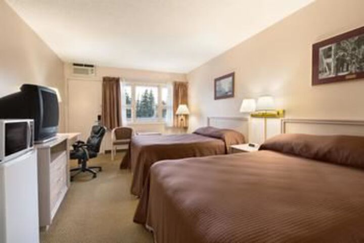 Room 8 of 24