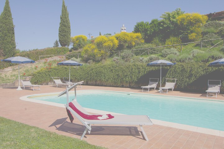 Pool 24 of 31