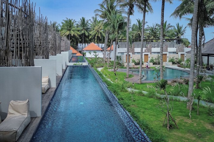 Pool 77 of 113
