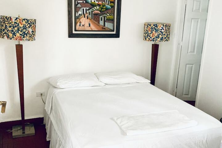 Room 22 of 44