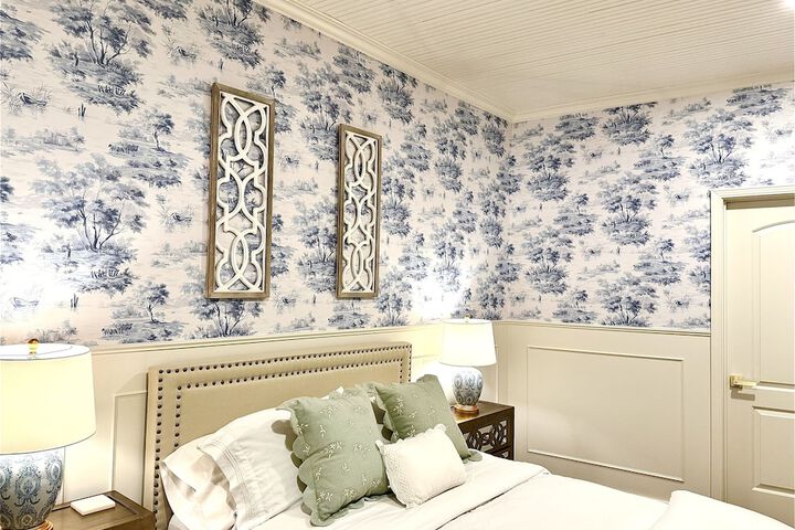 Room 1 of 23