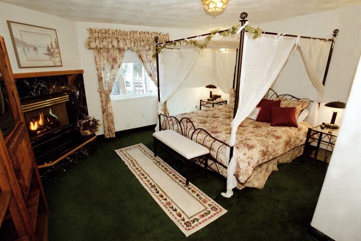 Room 16 of 68