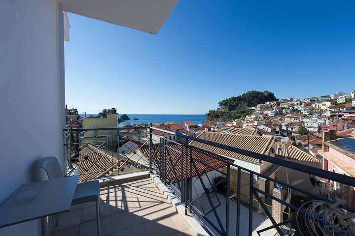 Terrace/Patio 101 of 103