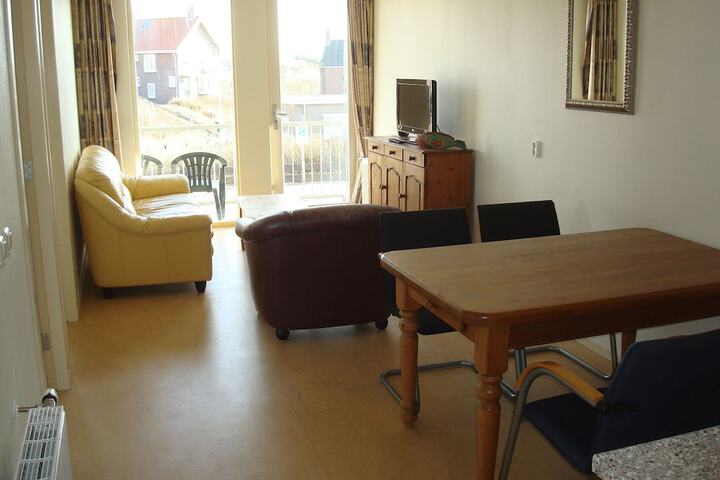 Room 9 of 36