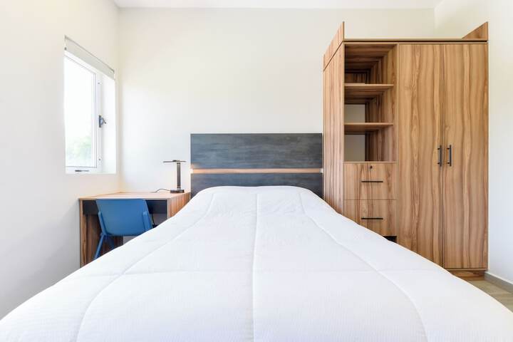 Room 46 of 228