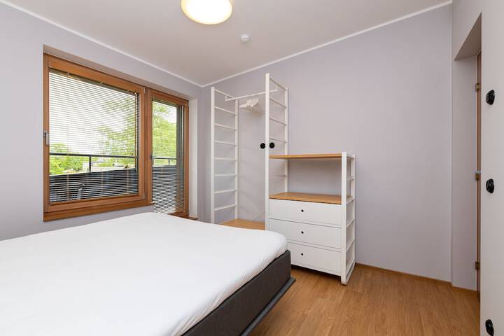 Room 10 of 60