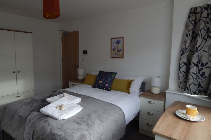 Room 32 of 84