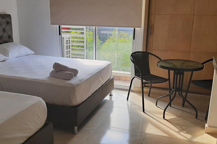 Room 19 of 38
