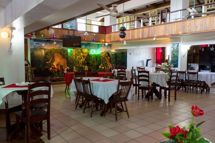 Dining 212 of 258