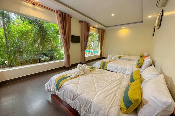 Room 10 of 60