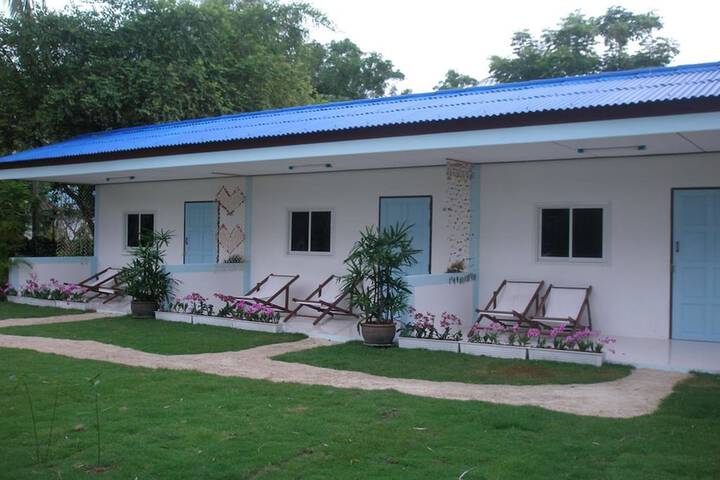 Room 4 of 24