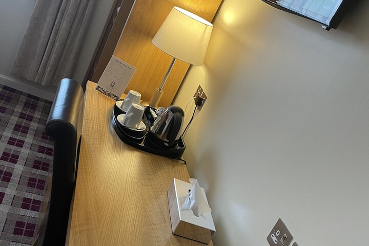 Room 21 of 66