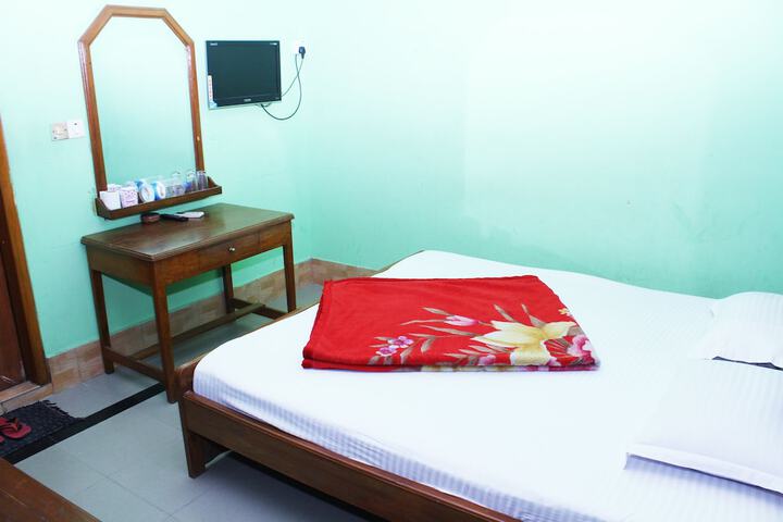 Room 16 of 42