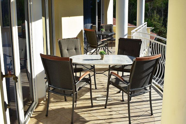 Terrace/Patio 23 of 40