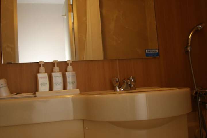 Room 15 of 75