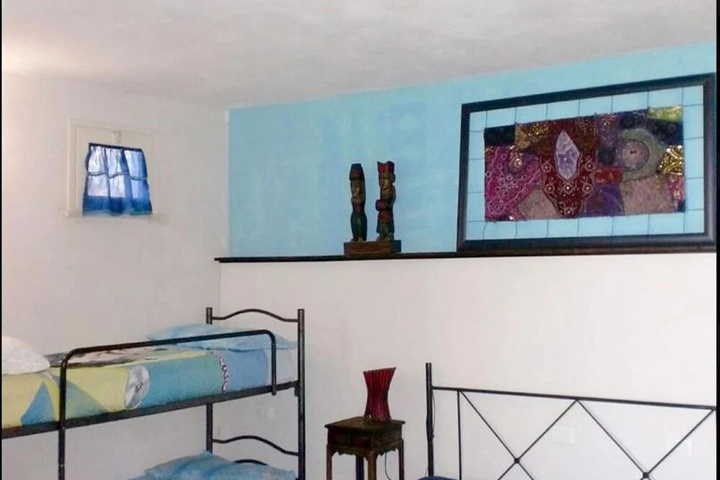 Room 2 of 15