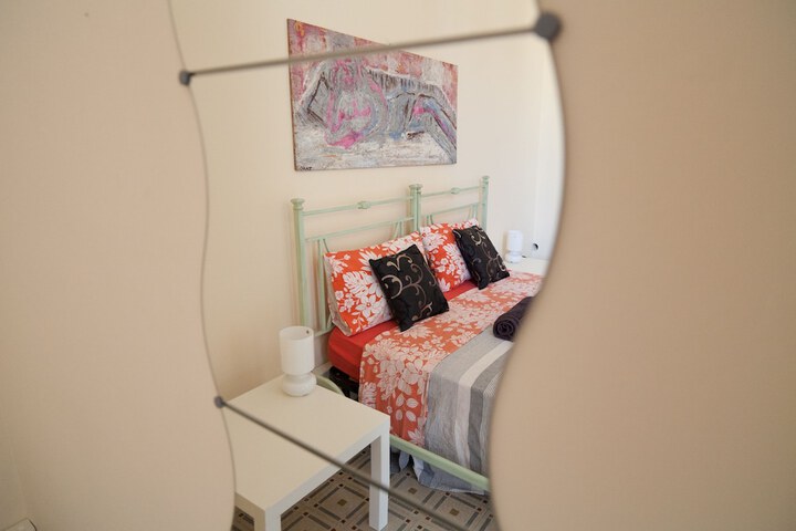 Room 28 of 28