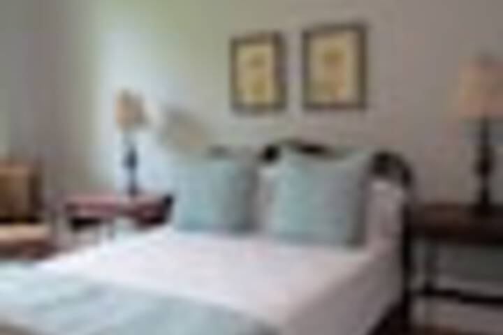 Room 5 of 174