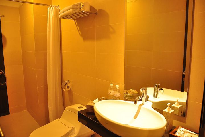Room 21 of 45