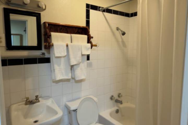 Room 14 of 15