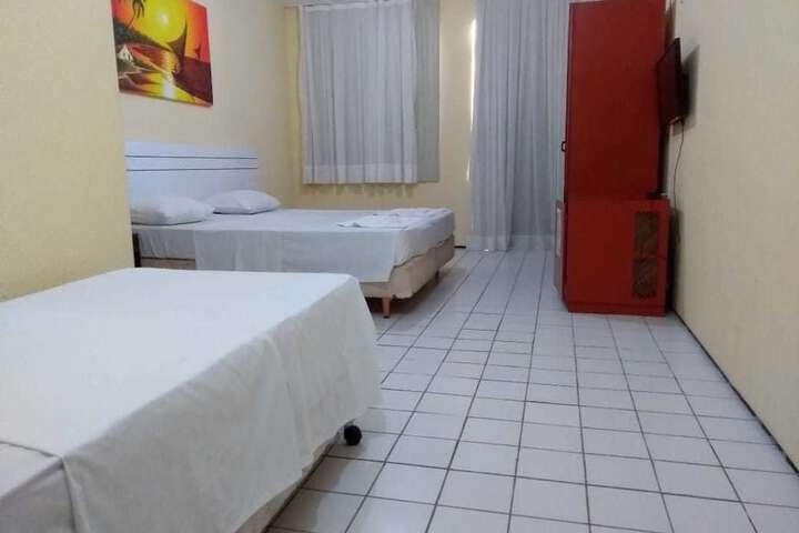 Room 4 of 35