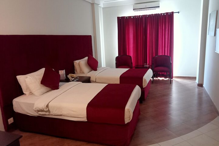 Room 12 of 61