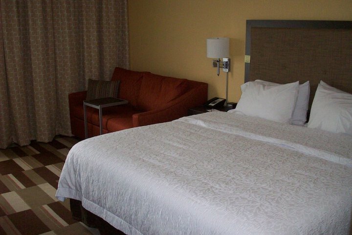 1 King Bed with Refrigerator, Microwave (33 of 33)