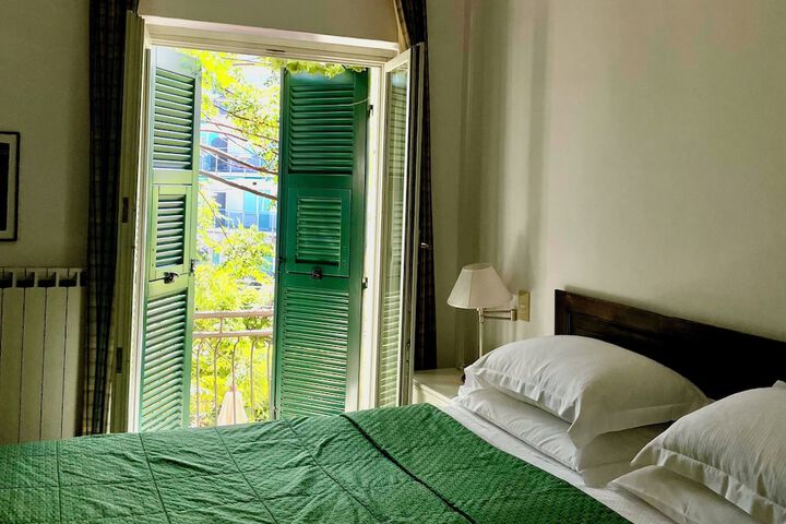 Room 27 of 67