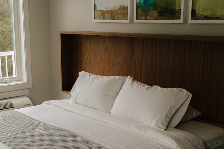 Room 2 of 52