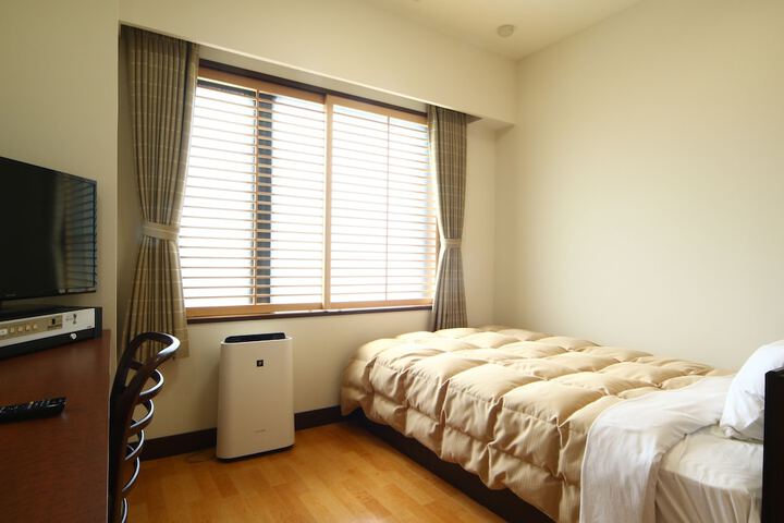 Room 7 of 54