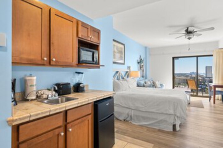 Room 70 of 444