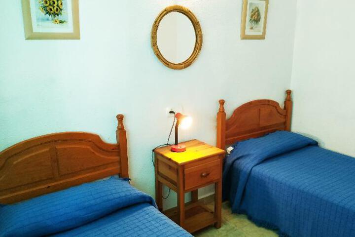 Room 1 of 10