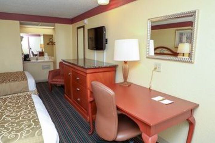 Room 8 of 29