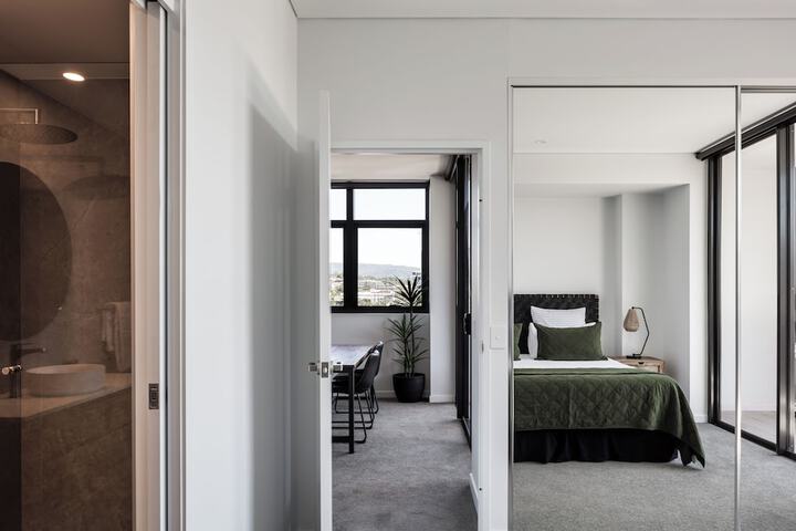 Room 9 of 40