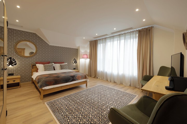 Room 19 of 69