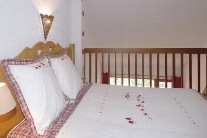 Room 9 of 59
